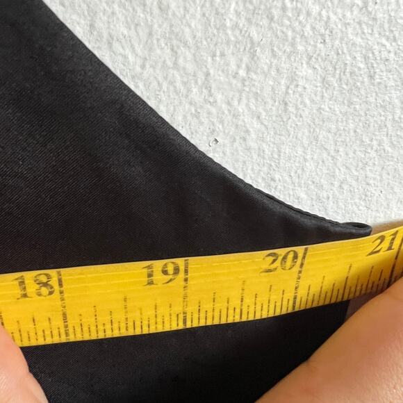 SOLD OUTT - Picture 6 of 6